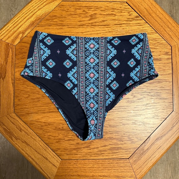 **AERIE* Dk. Blue Pattern Swim Bottom Size Large - Picture 1 of 4